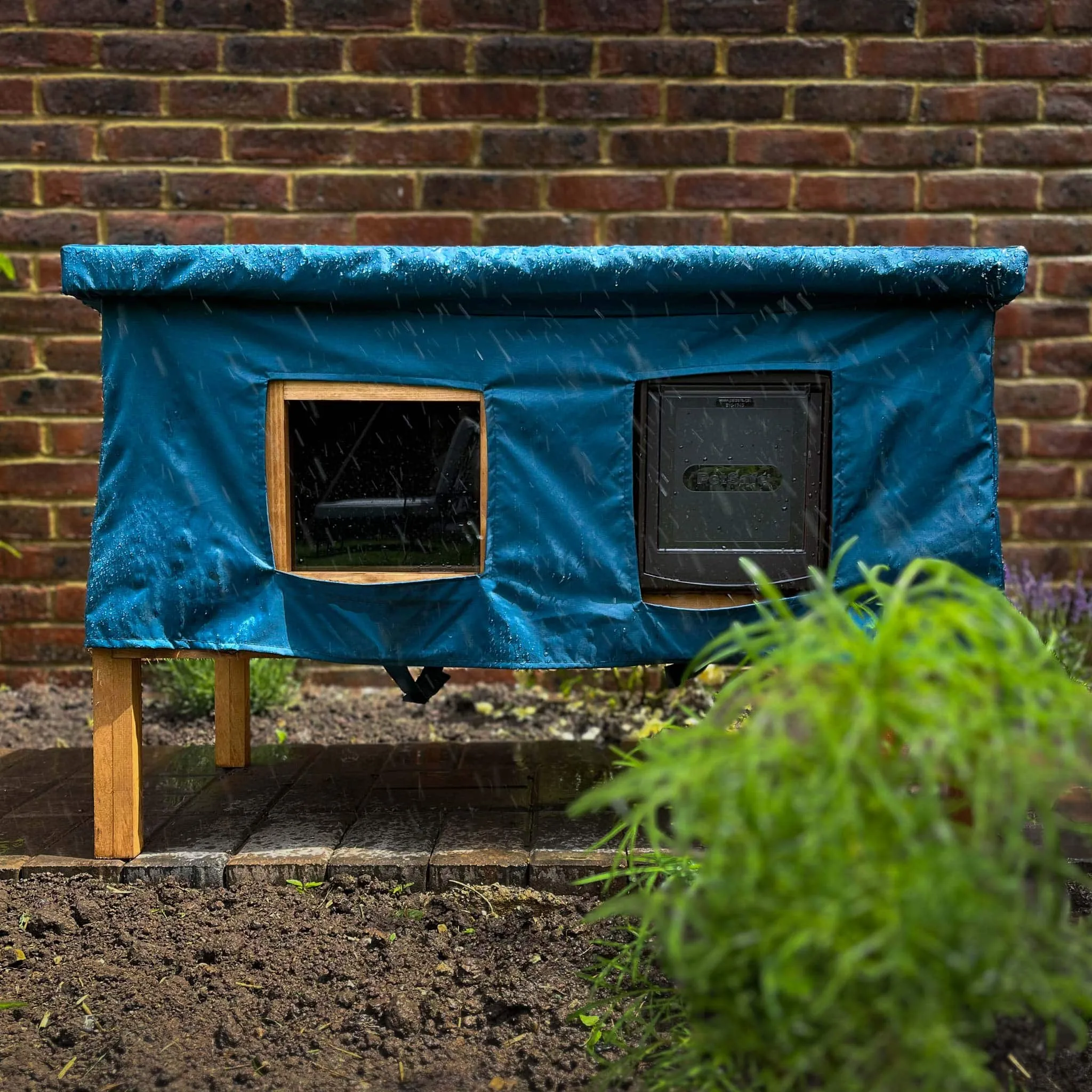 Outdoor XL Self-Heating Cat House Rain Cover